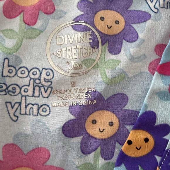 Positive vibes only Divine Stretch scrub top sz S colorful hippie nurse workwear - Picture 3 of 7